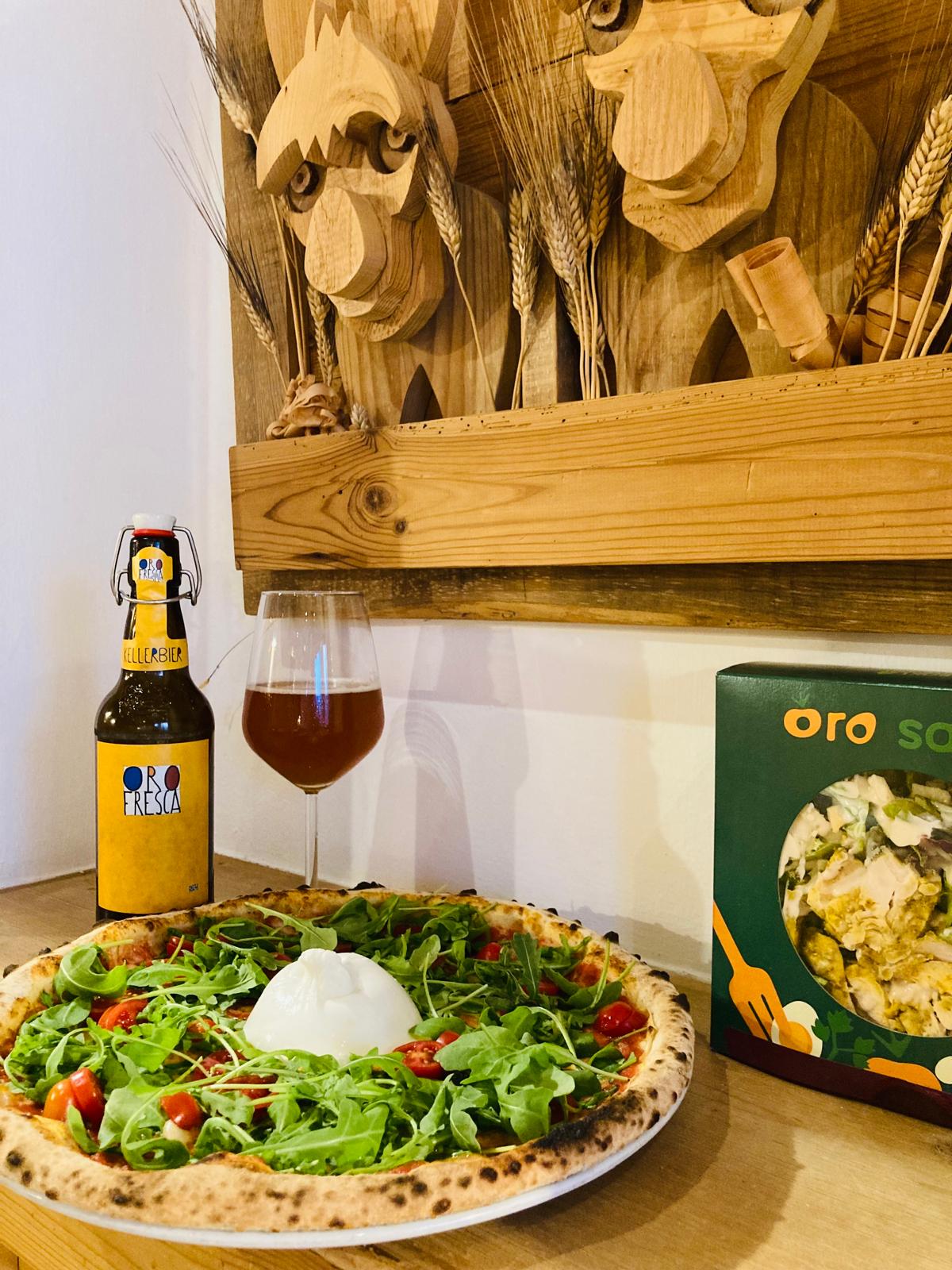 Pizza Orostube con Orofresca e Orosalad